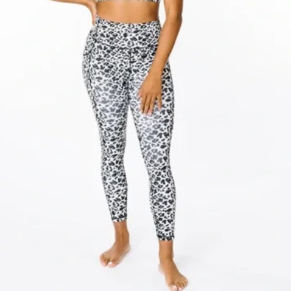 ZYIA Snow Leopard Pocket Brilliant Hi-Rise 7/8 24" Leggings Size: 12 NWOT
